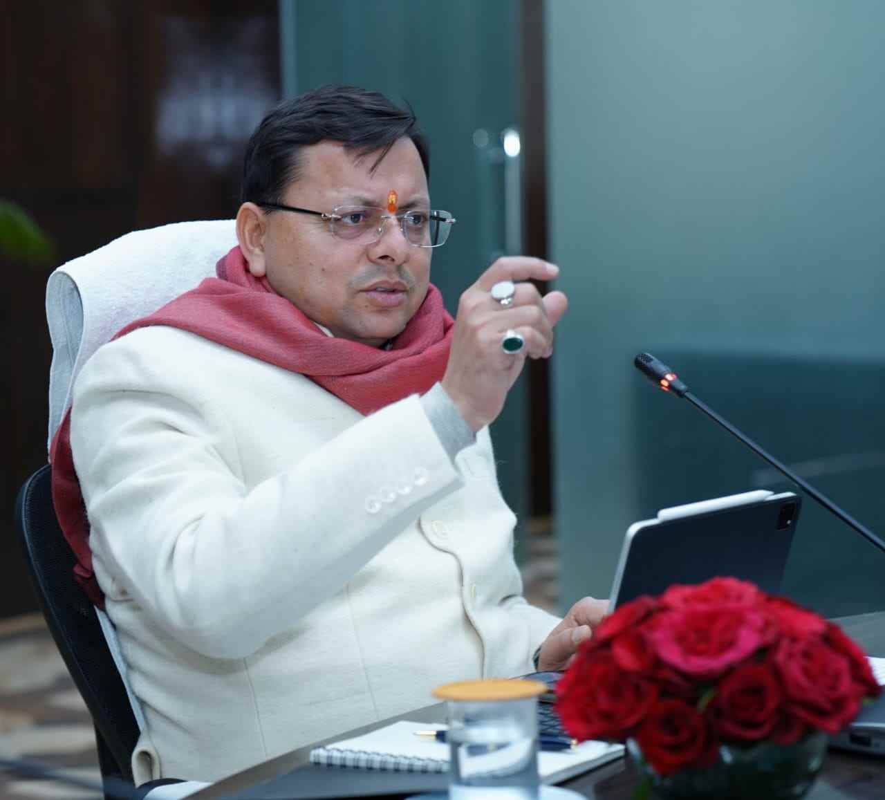 सीएम धामी ने दिए अधिकारियों को निर्देश, राज्य में संचालित बाह्य सहायतित परियोजनाओं के क्रियान्वयन में लायें तेजी