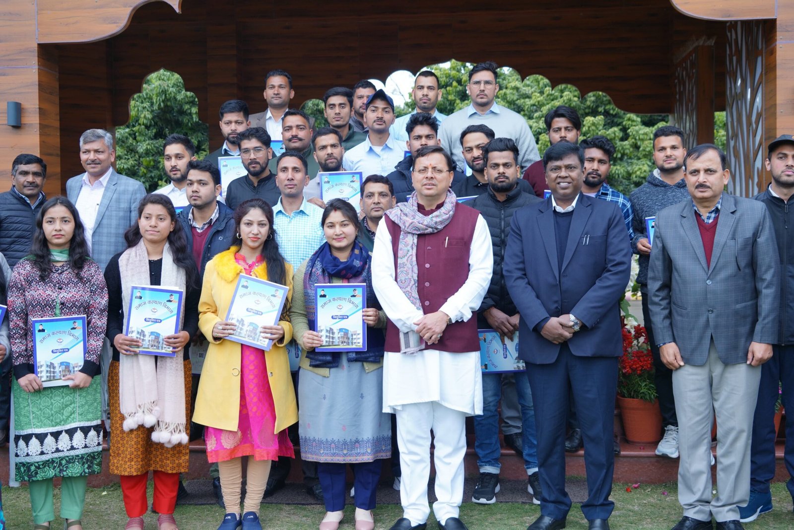 सीएम धामी ने 35 सहायक समाज कल्याण अधिकारियों तथा 3 छात्रावास अधीक्षकों को प्रदान किए नियुक्ति-पत्र