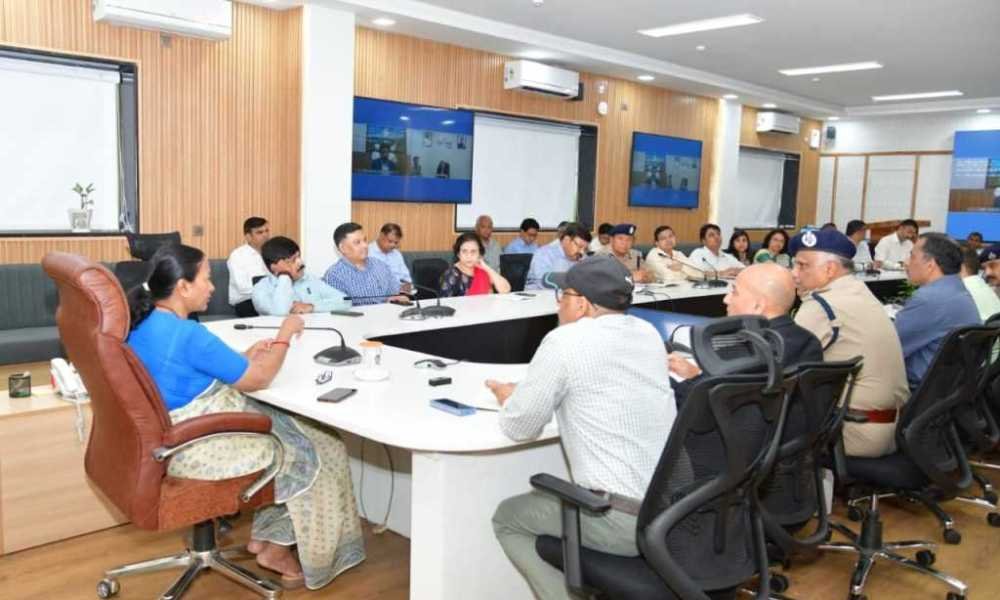 राष्ट्रपति द्रौपदी मुर्मू का 23 – 24 अप्रैल 2024 को उत्तराखंड दौरा, मुख्य सचिव ने दिए ये निर्देश..