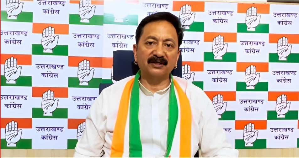 विकास के ढोल की खुल रही पोल, सांसदों के गोद लिए गांवों की दुर्दशा का कारण बताए भाजपा : करन माहरा
