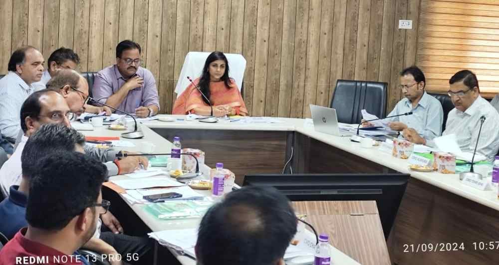 राष्ट्रीय स्वास्थ्य मिशन के अंतर्गत संचालित कार्यक्रमों की मॉनिटरिंग हेतु मुख्य चिकित्सा अधिकारियों की दो दिवसीय समीक्षा बैठक का आयोजन
