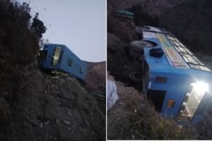 उत्तरकाशी : जखोल के पास दुर्घटनाग्रस्त हुई उत्तराखंड परिवहन निगम की बस, 30 लोग थे सवार