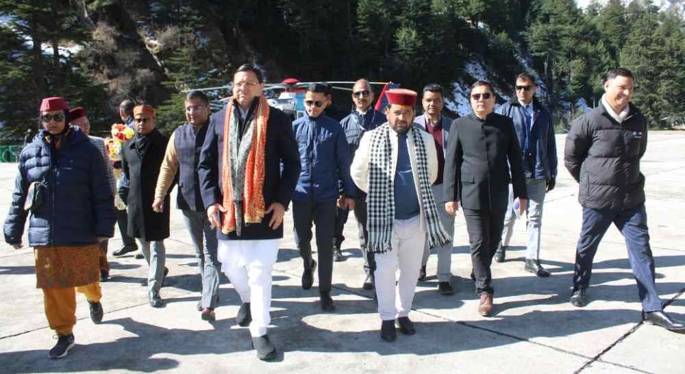 मुख्यमंत्री ने हर्षिल-मुखवा क्षेत्र का भ्रमण कर प्रधानमंत्री के प्रस्तावित दौरे को लेकर की जा रही तैयारियों का स्थलीय निरीक्षण किया