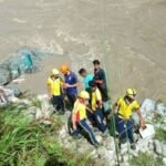 रुद्रप्रयाग घोलतीर में वाहन दुर्घटना, 2 की मौत 10 लापता
