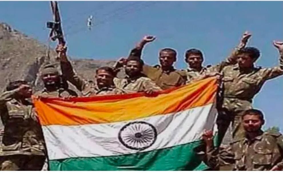 परमवीर चक्र विजेताओं की अनुदान राशि अब डेढ़ करोड़, कारगिल विजय दिवस की पूर्व संध्या पर सीएम ने दिया सैनिकों को तोहफा