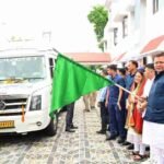 मुख्यमंत्री ने टनकपुर से कैलाश मानसरोवर यात्रा के पहले दल को हरी झंडी दिखाकर किया रवाना, देवभूमि से शिवधाम की ओर पहला कदमः मुख्यमंत्री