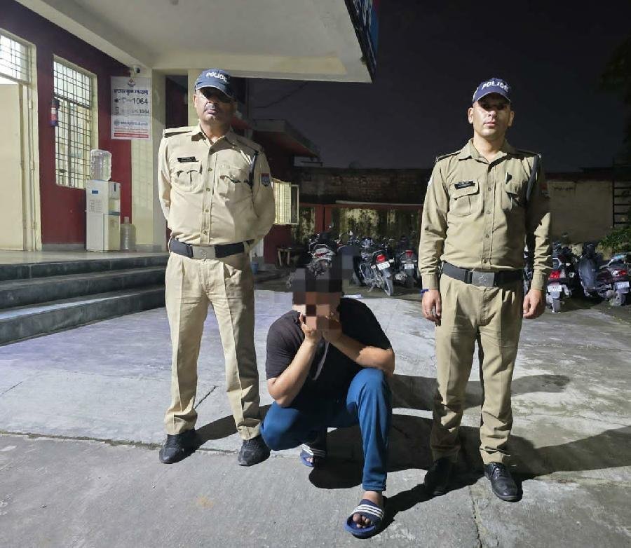 पहचान बदल-बदल कर महिलाओ को अपने जाल में फंसाने वाले नटवरलाल को “ऑपरेशन कालनेमी” के तहत दून पुलिस ने किया गिरफ्तार