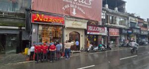 नॉनवेज स्वाद का राजा “नज़ीर फूड्स” अब खुल गया एस्ले हाल के पास !