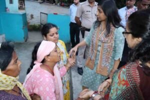 जितेंद्र कुमार के परिजनों से डीएम-एसएसपी ने की मुलाकात, सीएम धामी ने जताया शोक, निष्पक्ष जांच का दिया भरोसा