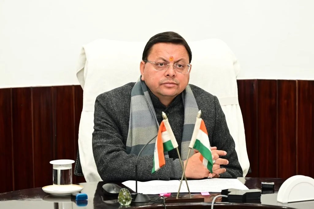 मुख्यमंत्री ने उत्तराखण्ड भवन एवं अन्य सन्निर्माण कर्मकार कल्याण बोर्ड के अंतर्गत विभिन्न योजनाओं के 4224 श्रमिकों को हस्तान्तरित की ₹12 करोड़ 89 लाख 85 हजार की धनराशि