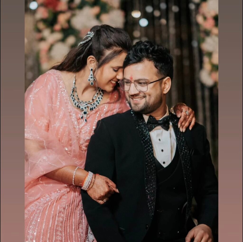 एक ऑनलाइन ऑर्डर से शुरू हुई रोहित व डॉक्टर निहारिका की प्रेम कहानी पवित्र शादी के बंधन तक पहुंची !