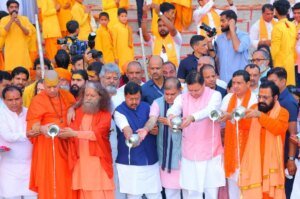गंगा तट पर गूंजे आध्यात्म और संस्कृति के स्वर, मुख्यमंत्री धामी व भाजपा राष्ट्रीय अध्यक्ष नितिन नबीन ने की भव्य गंगा आरती