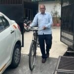 उत्तराखंड सूचना निदेशालय में कार्यरत रईस अहमद का हर दिन “नो  व्हीकल डे ” साईकिल उनके जीवन का अहम हिस्सा !