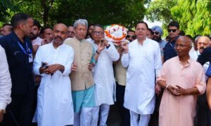पूर्व मुख्यमंत्री भुवन चंद्र खंडूड़ी की अंतिम यात्रा में उमड़ा जनसैलाब