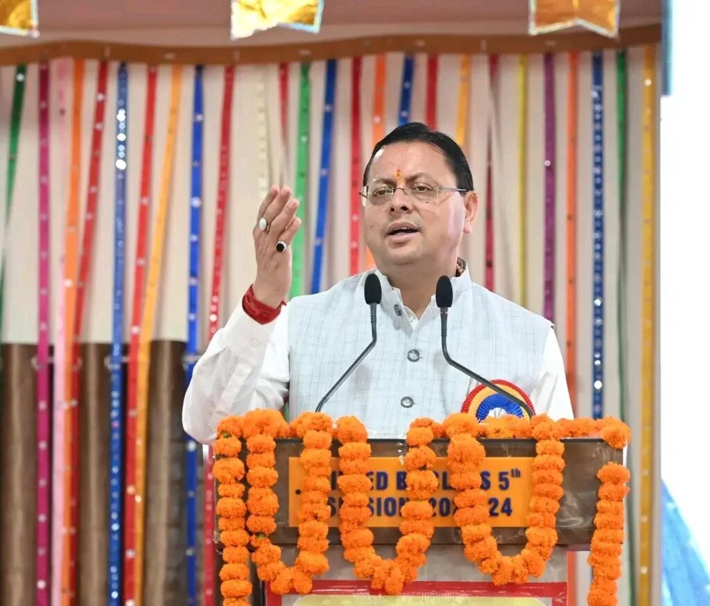 धामी सरकार में गरीबों के घर का सपना हो रहा साकार, उत्तराखंड में 18 परियोजनाओं के तहत बन रहे 15,496 आवास