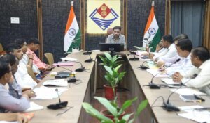 राजस्व वसूली में ढिलाई पर बरतेगी सख्ती, डीएम ने दी कड़ी चेतावनी