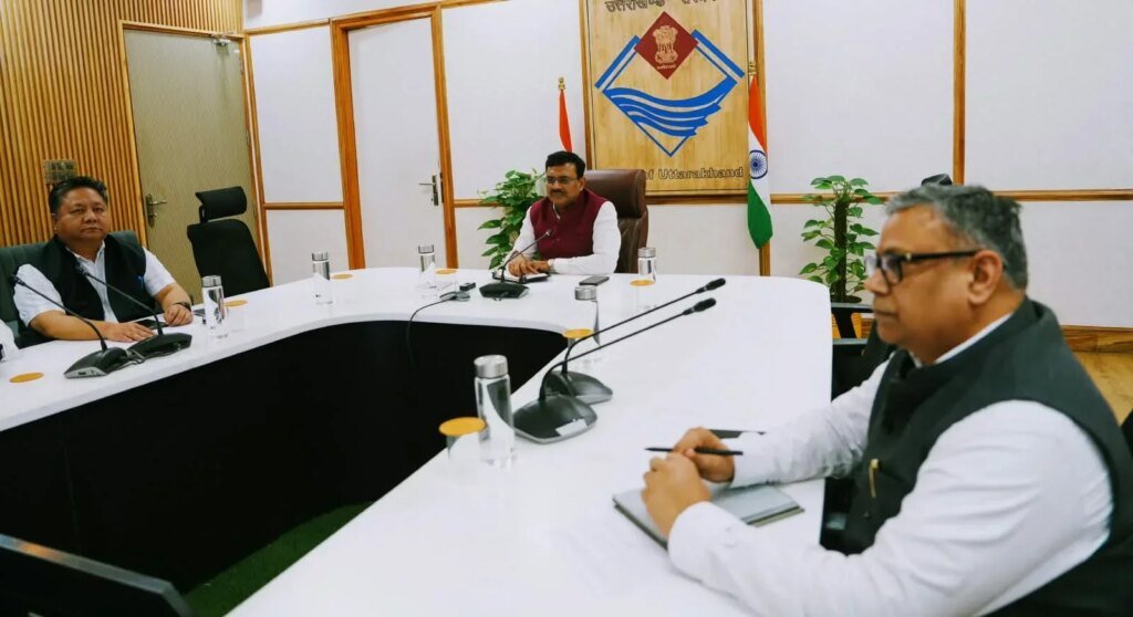 जनपदों के लंबित प्रकरणों के निस्तारण में तेजी लाएं विभागः मुख्य सचिव