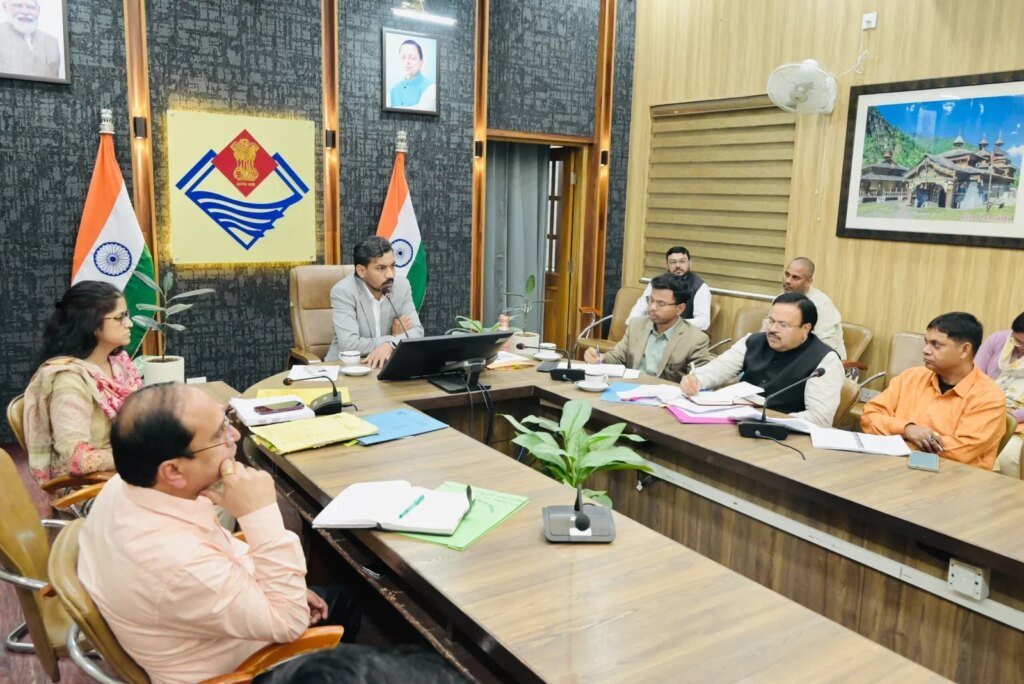 राष्ट्रपति के प्रस्तावित प्रदेश भ्रमण के दृष्टिगत जिलाधिकारी डॉ0 आशीष चौहान ने की तैयारियों की समीक्षा, अधिकारियों को दिए आवश्यक दिशा-निर्देश